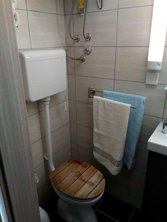 Apartment Kolman Cres Buitenkant foto
