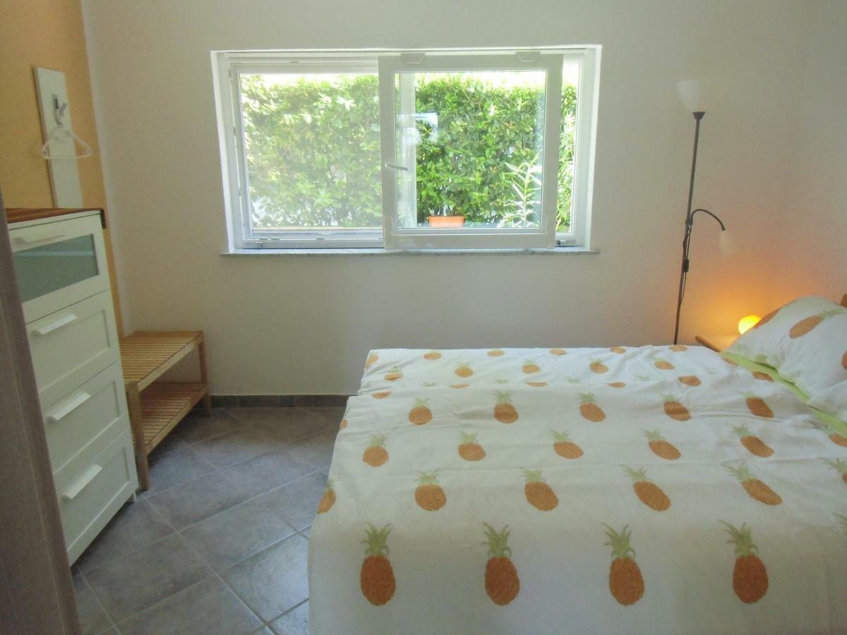 Apartment Kolman Cres Buitenkant foto